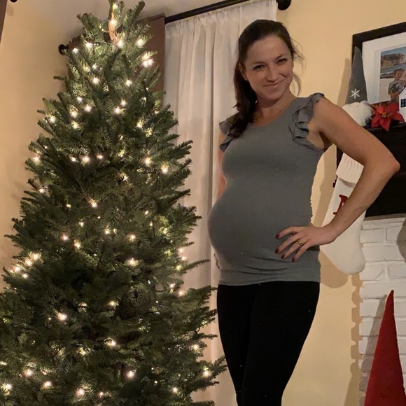 Gap Maternity Ruffle Sleeve Top - Picture 4 of 5